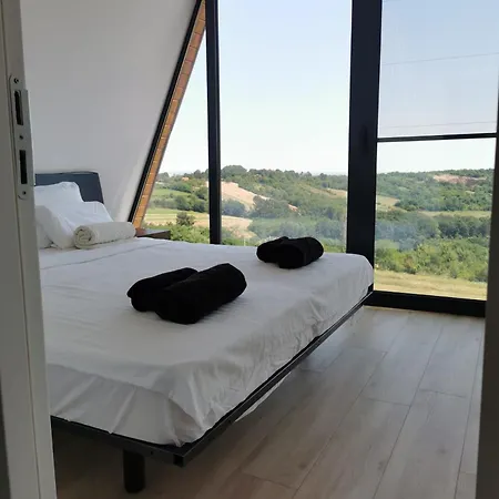 Wine Valley بيت للعطل Lipovac (Topola)